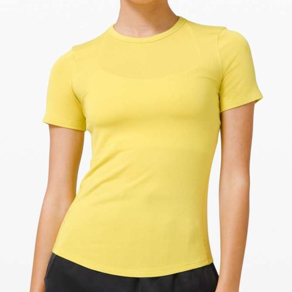 Lululemon Ribbed Hold Tight Short Sleeve Shirt Tee Yellow Serpentine - Picture 1 of 8